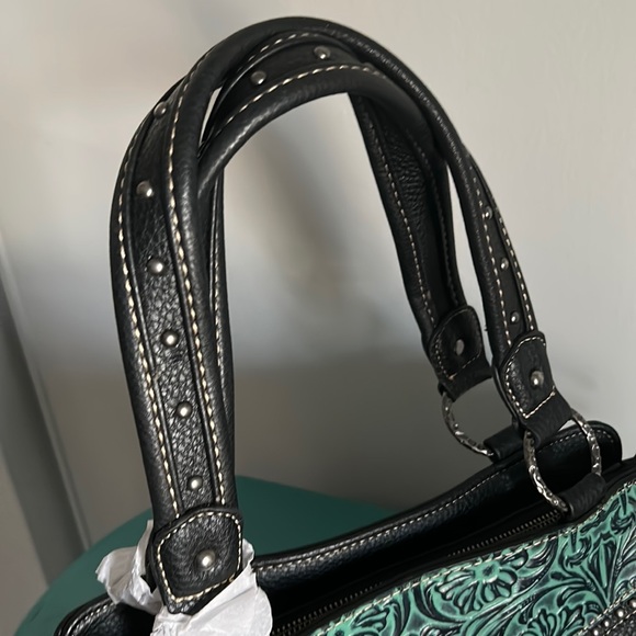 New Trinity Ranch by Montana West Tooled Pebbled Leather Studded Shoulder Bag - Picture 5 of 15